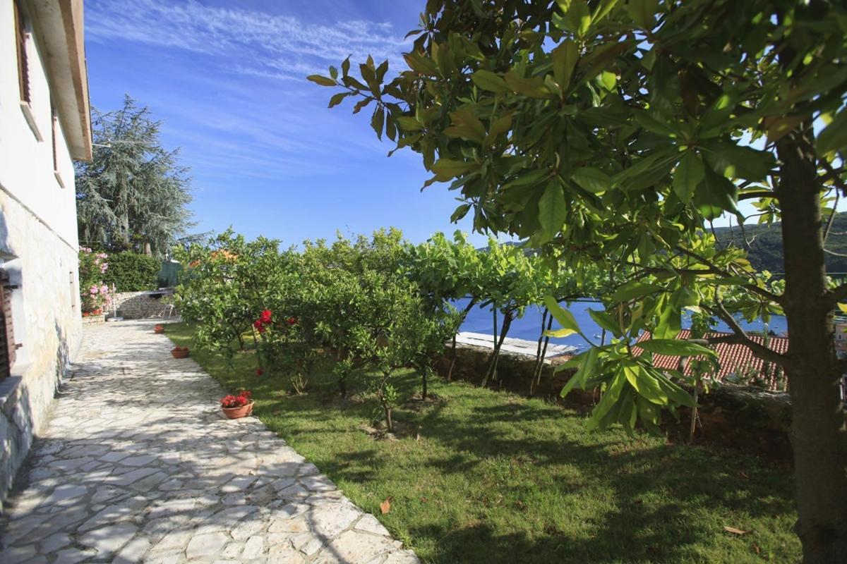 Apartments With A Parking Space Rabac, Labin - 7622 Exterior photo