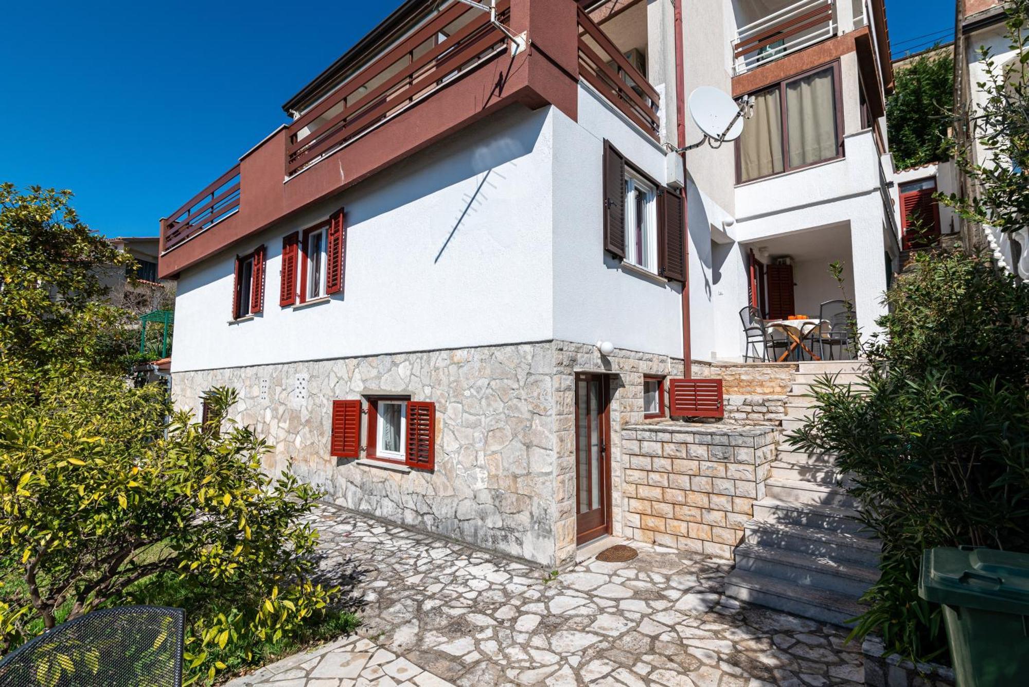 Apartments With A Parking Space Rabac, Labin - 7622 Exterior photo