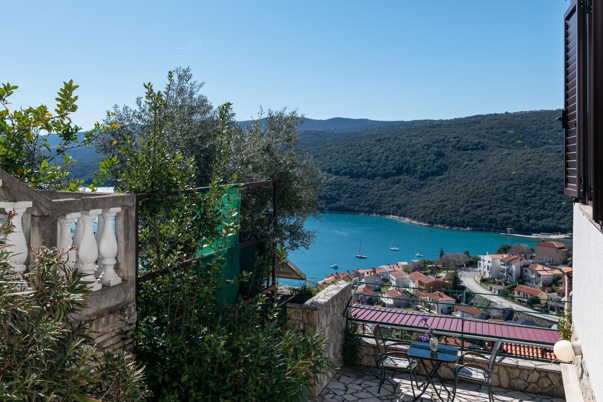 Apartments With A Parking Space Rabac, Labin - 7622 Exterior photo
