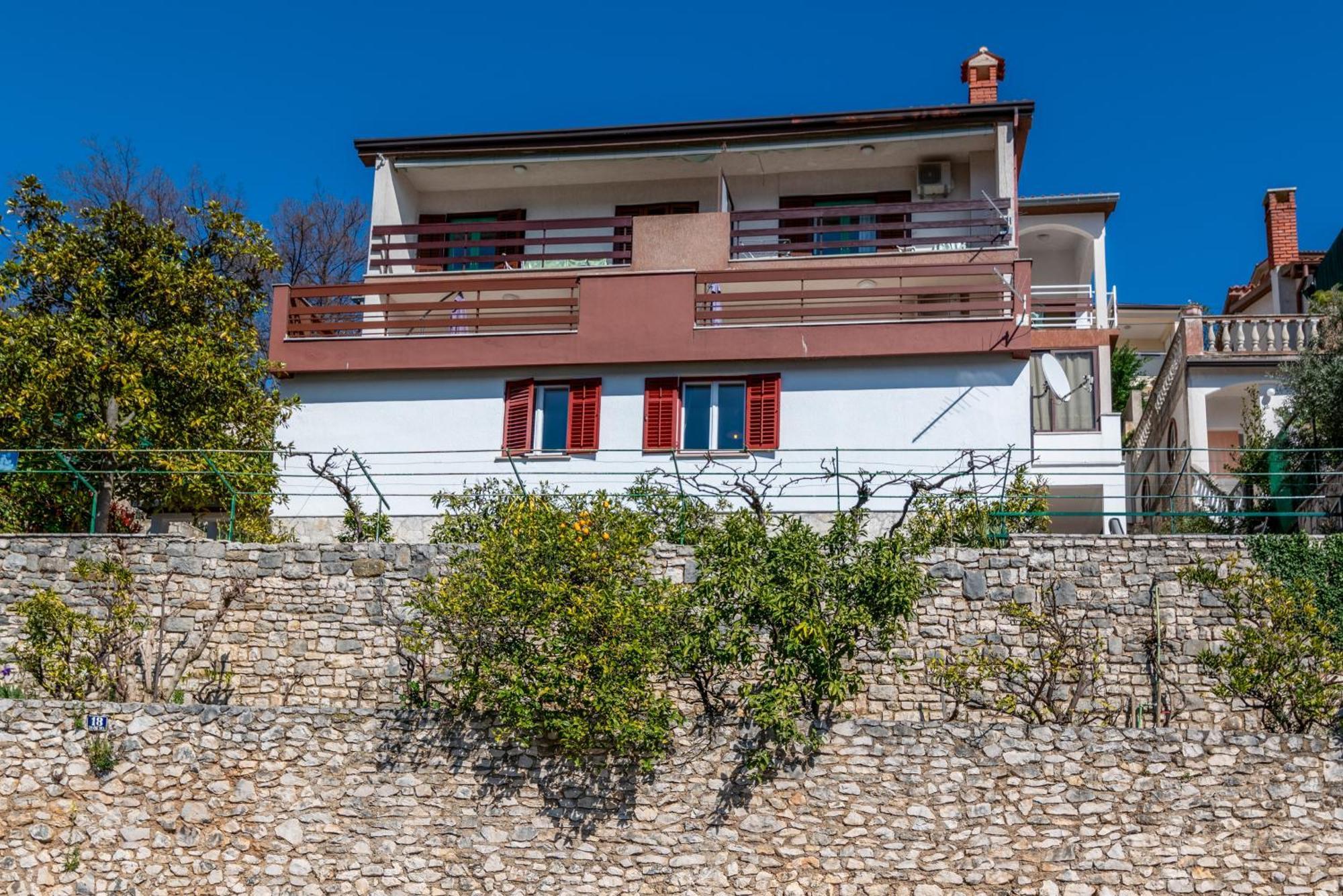 Apartments With A Parking Space Rabac, Labin - 7622 Exterior photo