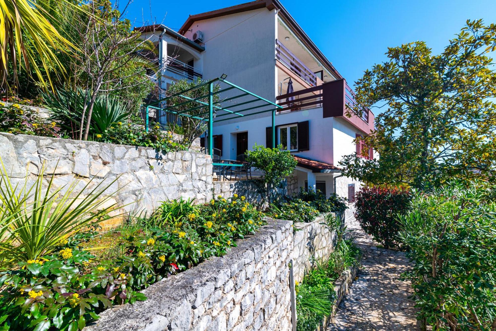 Apartments With A Parking Space Rabac, Labin - 7622 Exterior photo